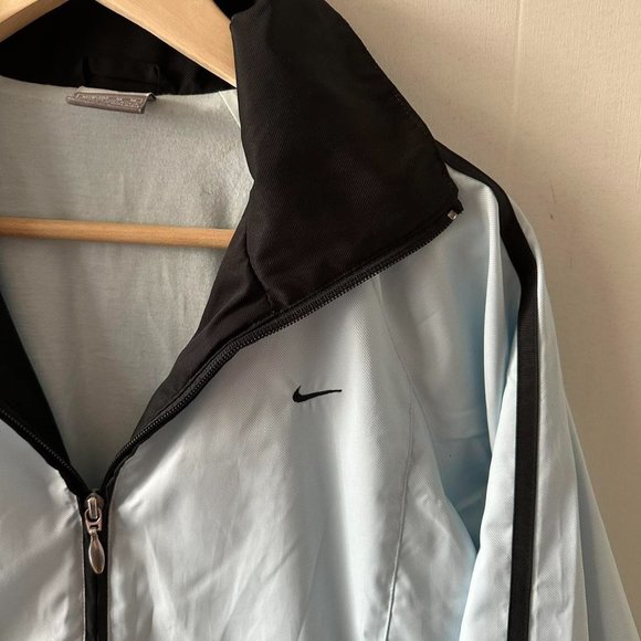 Nike blue windbreaker jacket - Picture 7 of 8